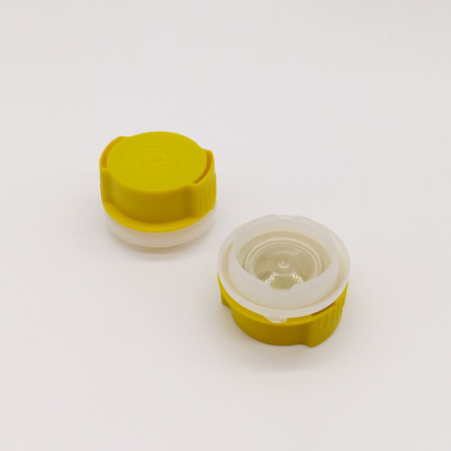 Plastic childproof screw cap and funnel for 100ml plain gasoline engine oil additive tin can