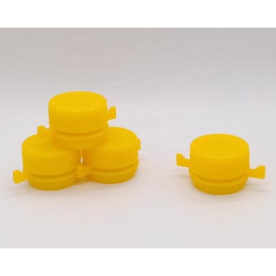 First grade plastic material screw cap/cover/lids for empty engine oil cans