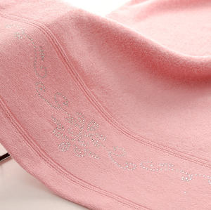 Soft light colour zero twist towel set with a beautiful diamond decoration on the border gift towel.