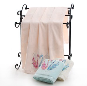 Noble Diamond Velvet Swan pattern Bath Towels, 100% cotton,customizable design.