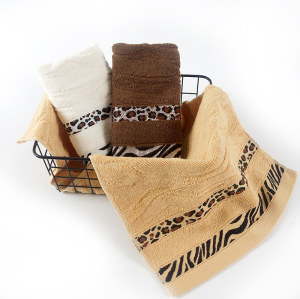 tiger stripe leopard satin jacquard border bath towel,100% cotton, factory supply, reusable.