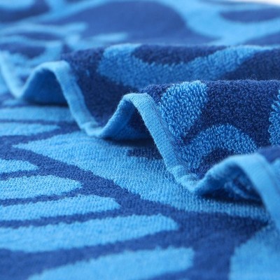 Dyed yarn jacquard large beach towel,100% cotton,good design,factory supply, reusable.