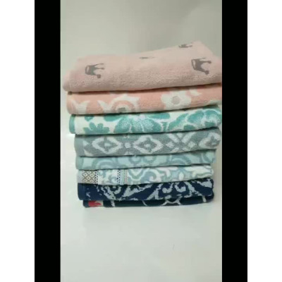 Luxury home flower jacquard pattern soft cozy towel hot sell,factory supply, reusable.