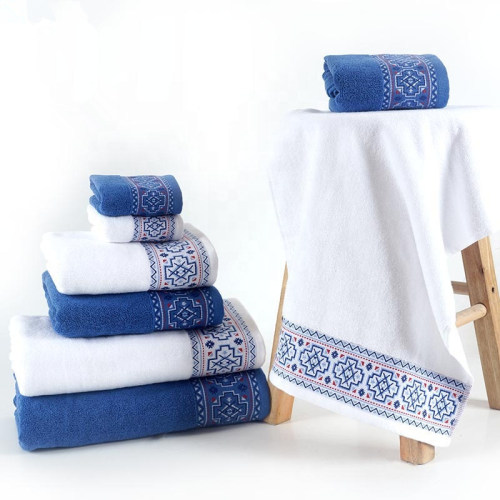 Fashion border design plain color towel,100% cotton soft and luxury hotel towel.
