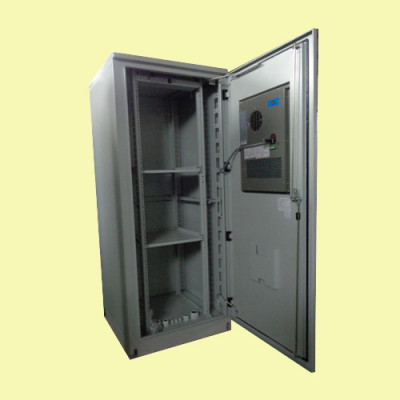 SK-366 outdoor cabinet, with air conditioner, IP55