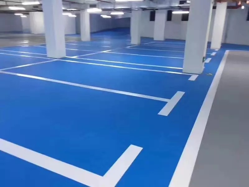 Polyurethane non-slip floor gives your car a warm home