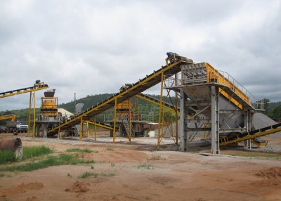 Sistema de transportadores utilizado en la planta de trituración de piedra o procesamiento de minerales.