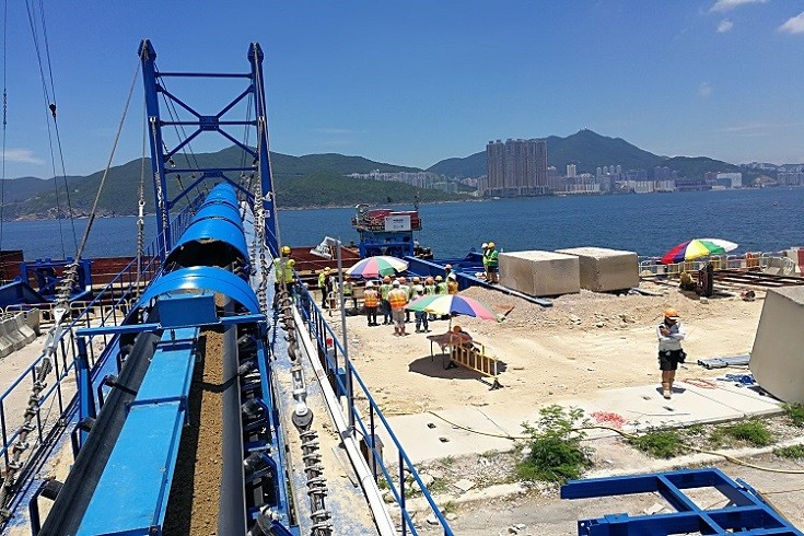 Terminal port conveyor solution