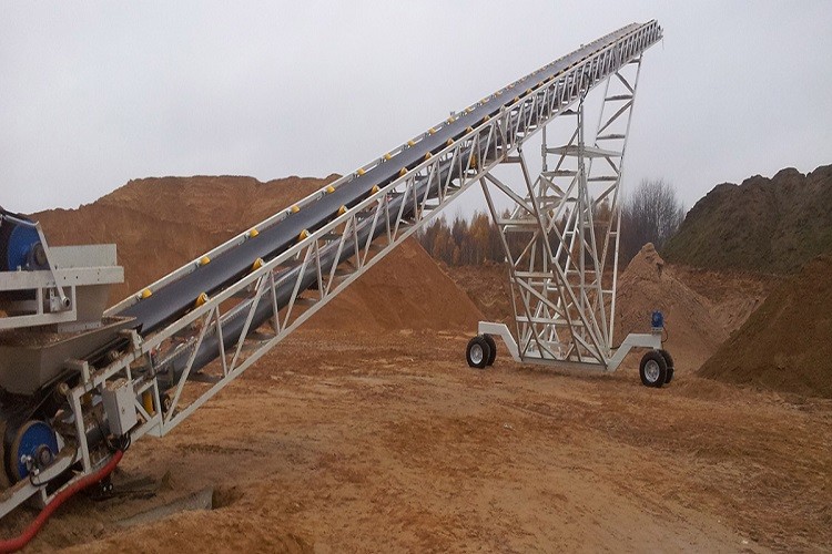 movable belt conveyor