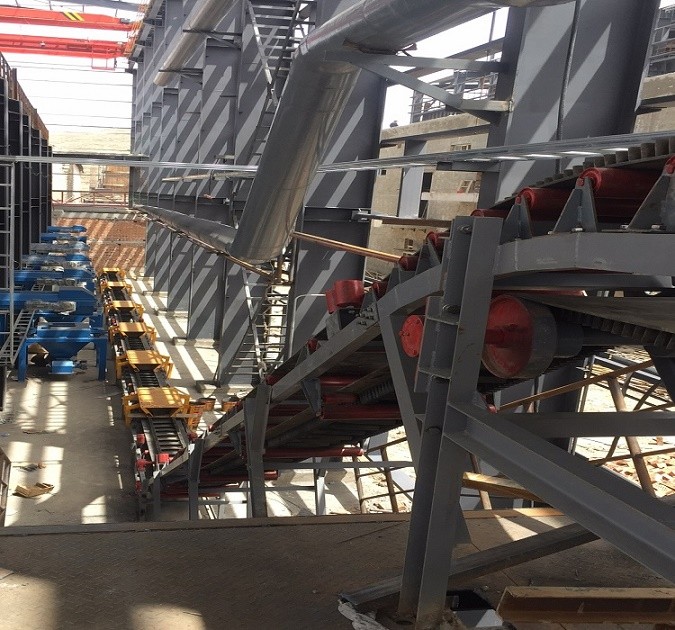 A large inclined belt conveyor was commissioned successfully in Qinghai Province,China