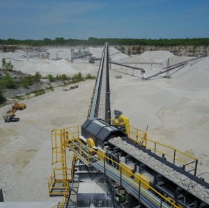 Portable Radial Stacking Belt Conveyor for Mineral Aggregate