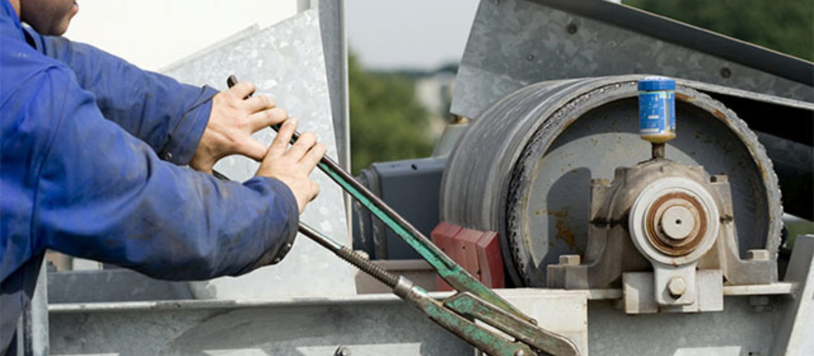 Pulley hotsell bearing replacement