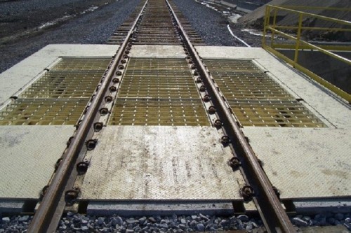 Sistema de cinta transportadora de carga y descarga para el transporte de la estación de ferrocarril.