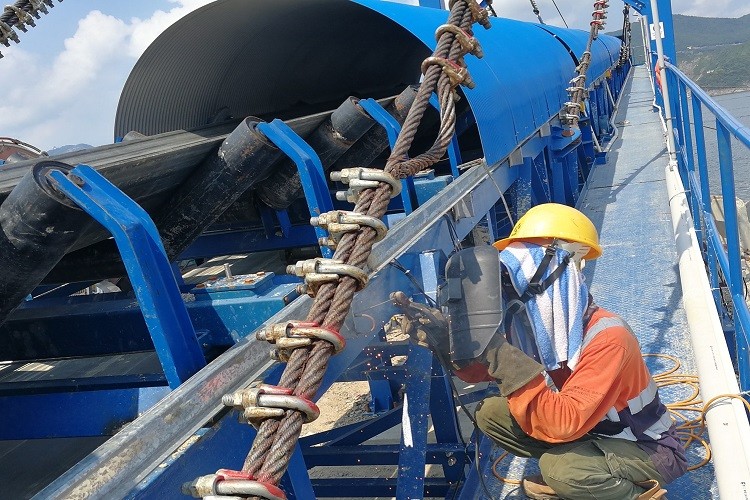 instalación e ingeniería de cintas transportadoras