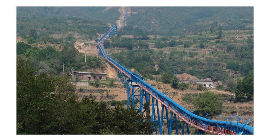 Characteristics and structure of belt conveyor