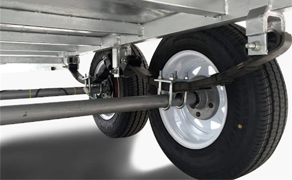  the specific conditions that these components need to be checked,The Specific Steps of Lubricating the Trailer Axle