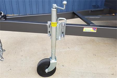 What is a trailer jockey wheel?