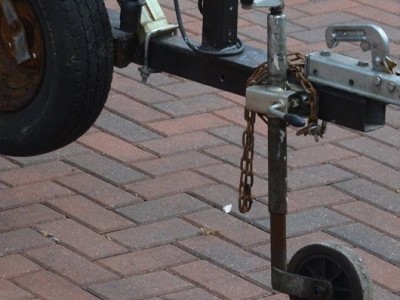 3 Factors to Consider When Choosing a Trailer Jack