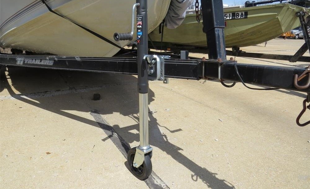 specific methods for removing and repairing trailer jacks