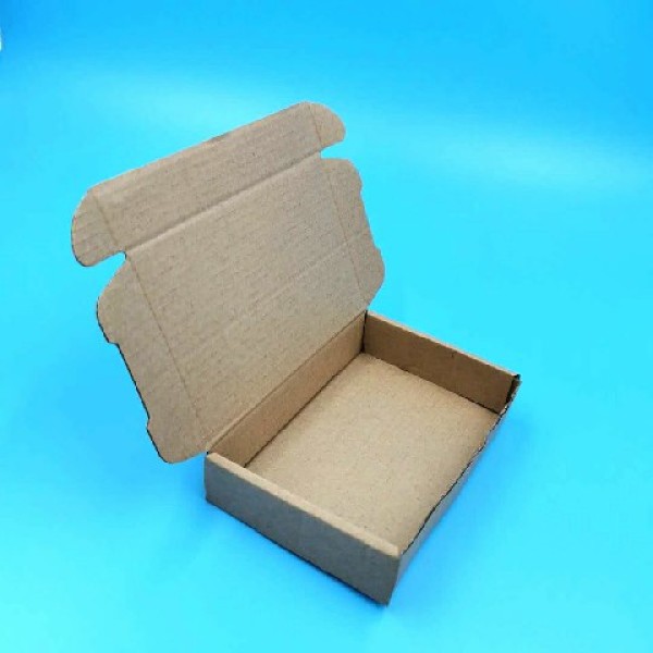 Custom Logo Foldable Corrugated Small Carton Clothes Gift Mailer Box Cardboard Packing Boxes for Shipping