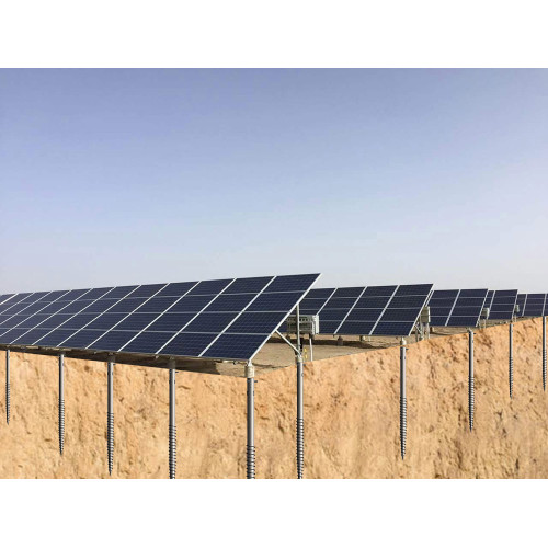 태양열 스테이션 용 스크류 파일 설치