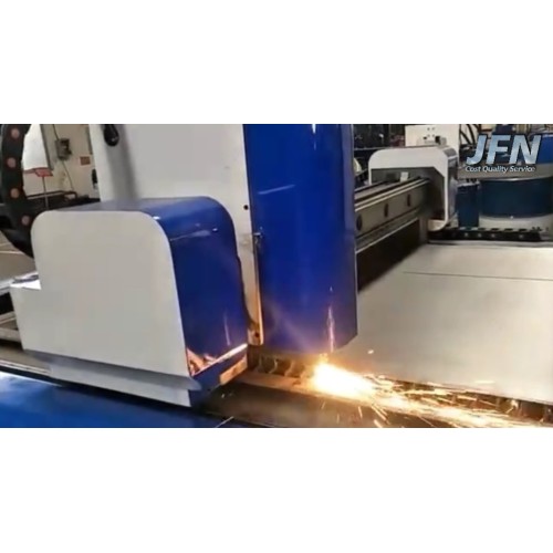 自動レーザー切断