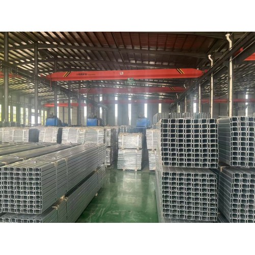 Production In Hot Summer, Ensure The Delivery For Customers !