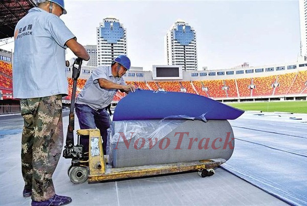 What is the service life of novotrack prefabricated athletics track?