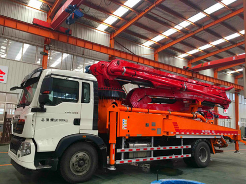 37m 5RZ Concrete Boom Pump Truck With Customized Chassis
