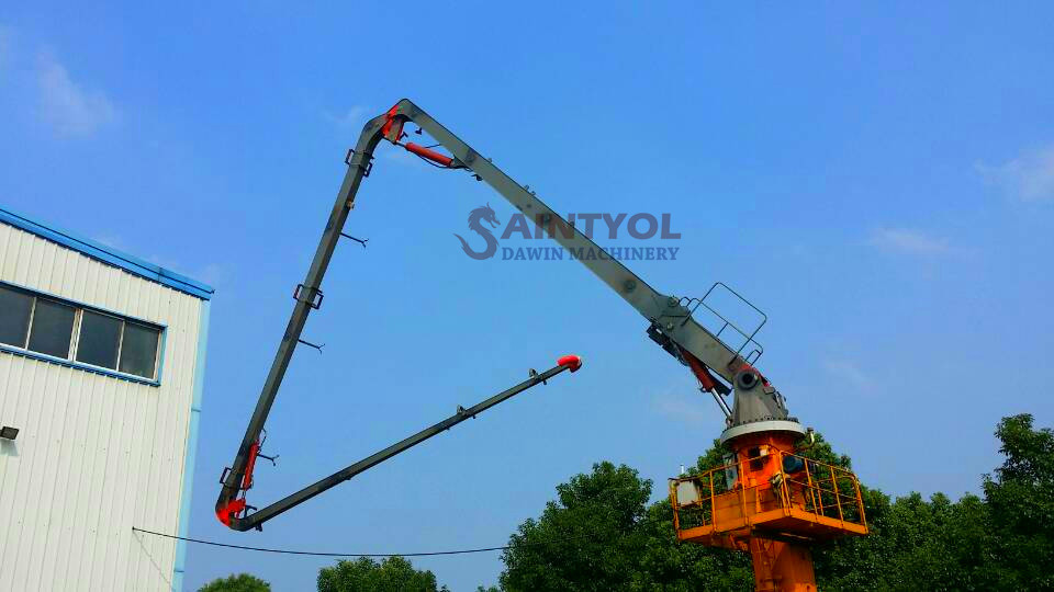 concrete placing boom