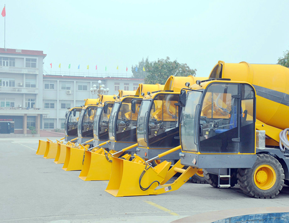 automatic self loading and discharging concrete mixer truck factory