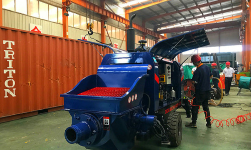 Which wear parts of concrete pump need to be checked for wearing?