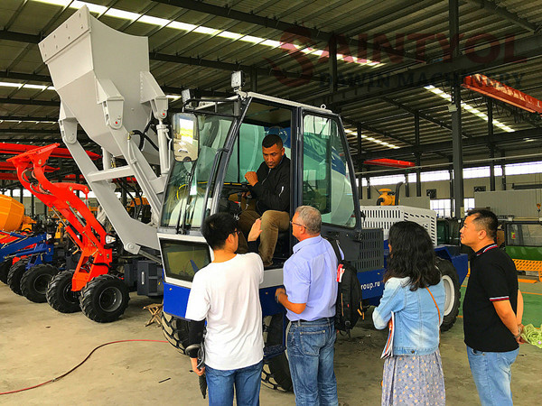 Talk about how the self-loading mixer weighing