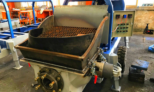 When the concrete delivery pump is interrupted during pumping?