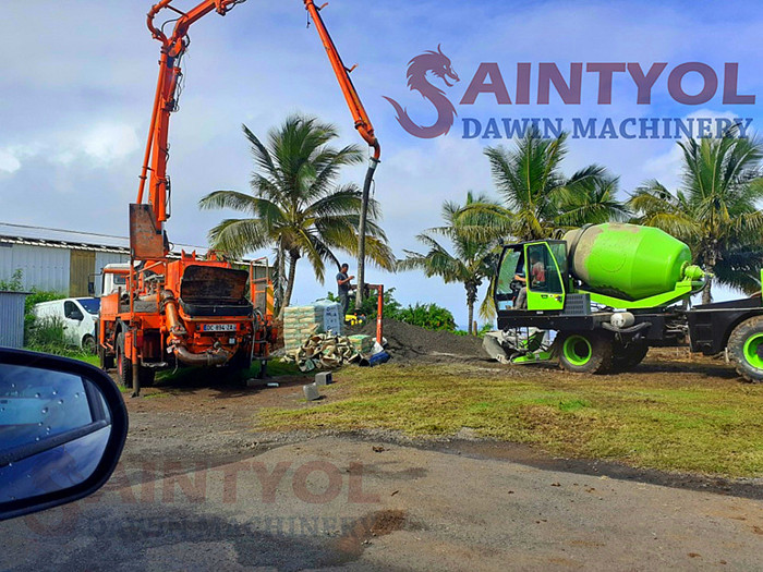 Saintyol DAWIN 2.0 Cubic Meter Self Loading Concrete Mixer Truck Nice Performance in Reunion Island France