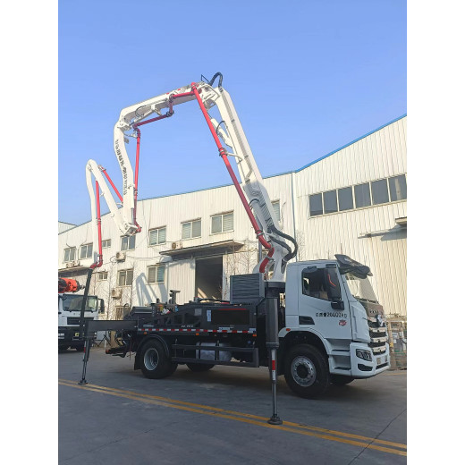 How to solve the problem of accidentally touching the wire when the pump truck is exhibiting the boom