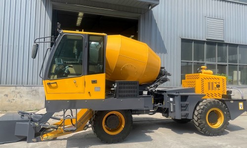 2.5m3 Mobile Self-loading Concrete Mixer Shipped to South America