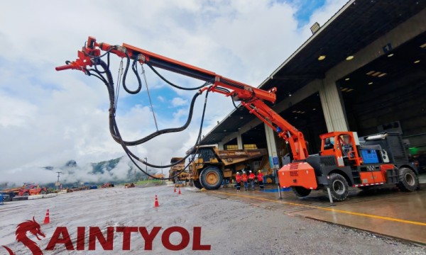 Key points for shotcrete truck maintenance: Protecting core components and facilitating efficient construction.