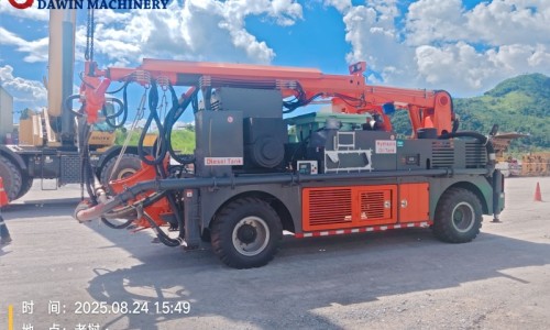 Concrete wet spraying trolley: a tunnel support expert with flexible boom and precise spraying.