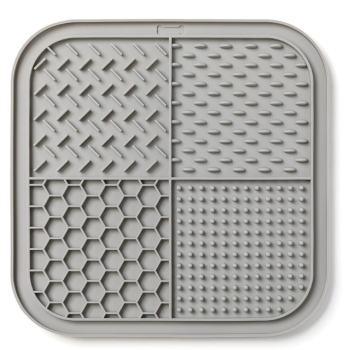 Customized Rubber Pet licking bowl pet feeding utensils meal mat suction cup dog slow feeding silicone mat