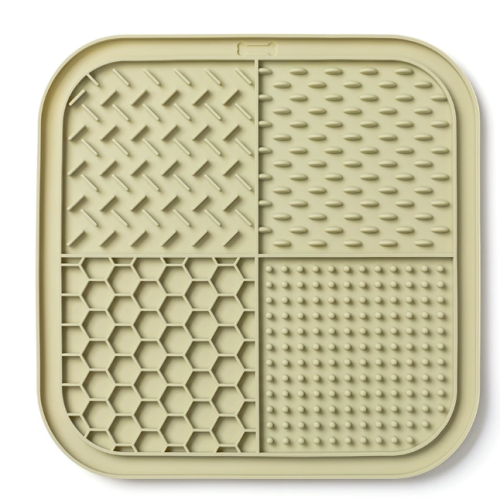 Customized Rubber Pet licking bowl pet feeding utensils meal mat suction cup dog slow feeding silicone mat