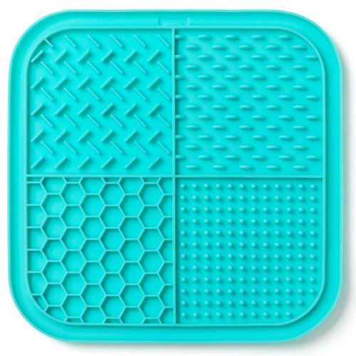 Customized Rubber Pet licking bowl pet feeding utensils meal mat suction cup dog slow feeding silicone mat