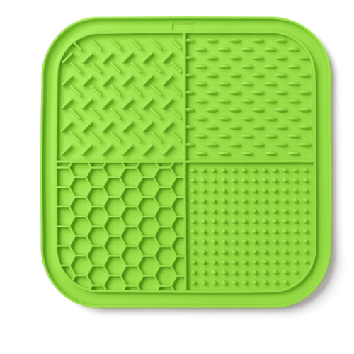 Customized Rubber Pet licking bowl pet feeding utensils meal mat suction cup dog slow feeding silicone mat
