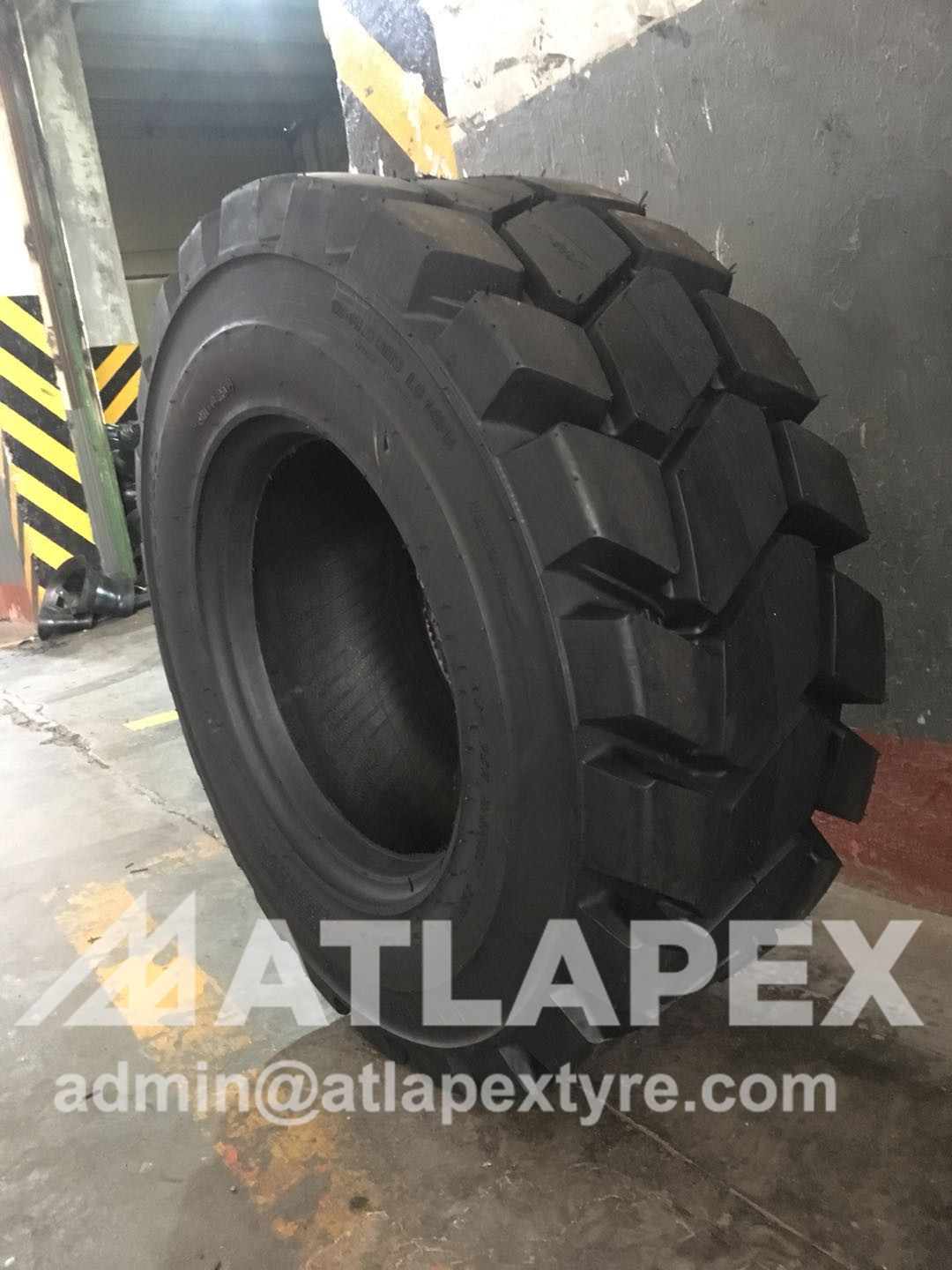 Tire for Bobcat A770