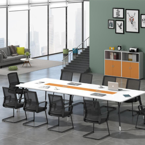 Mesh conference chair: Ideal for efficient office meetings
