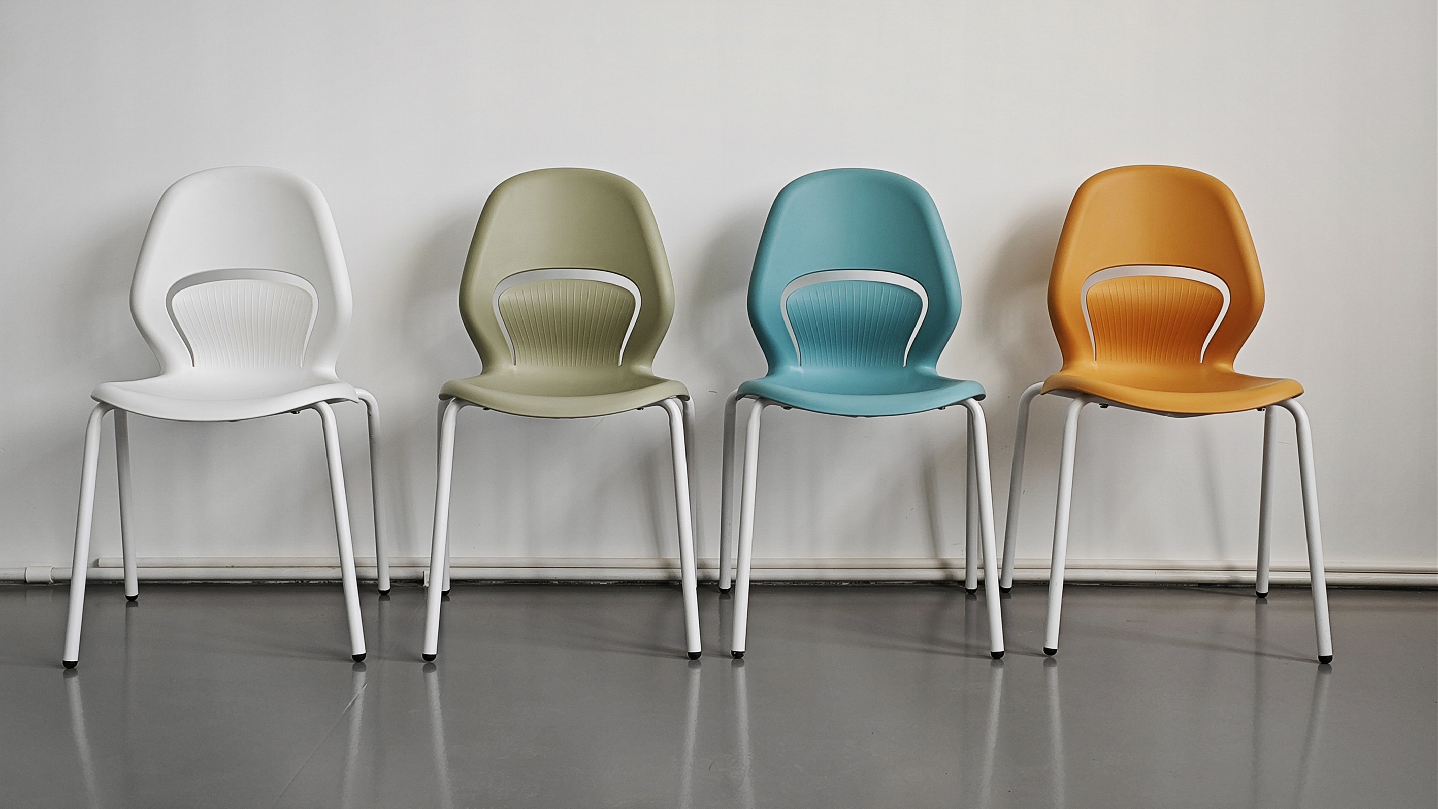 Custom color options of stackable PP plastic training chair
