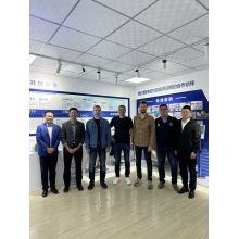 Russian customers visit our factory