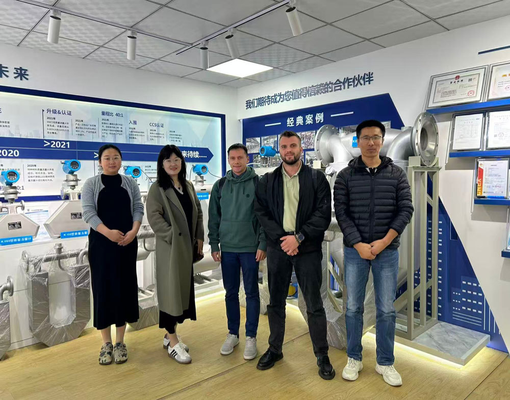 Old Russia customers who bought Mass Flow Meters visited us