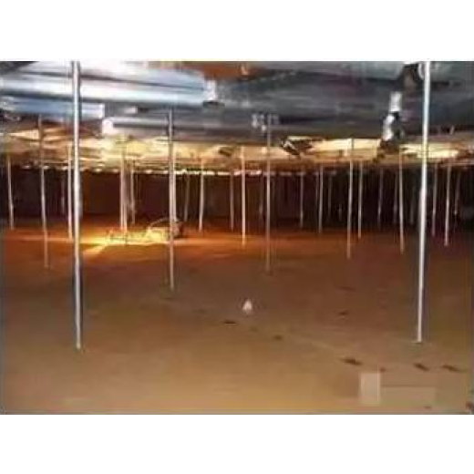 6.It is strictly forbidden for the floating plate to drop to the bottom during the operation of the internal floating roof storage tank.