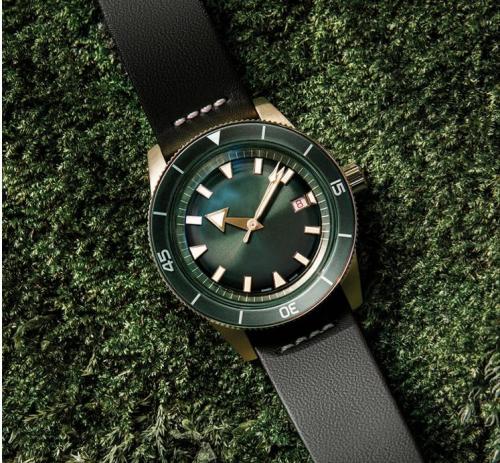Luminous Retro Watch Fashion New Sports Watch Quartz Men's Watch Factory Direct Sales